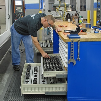 Vidmar Introduces New Drawer Slide System Article